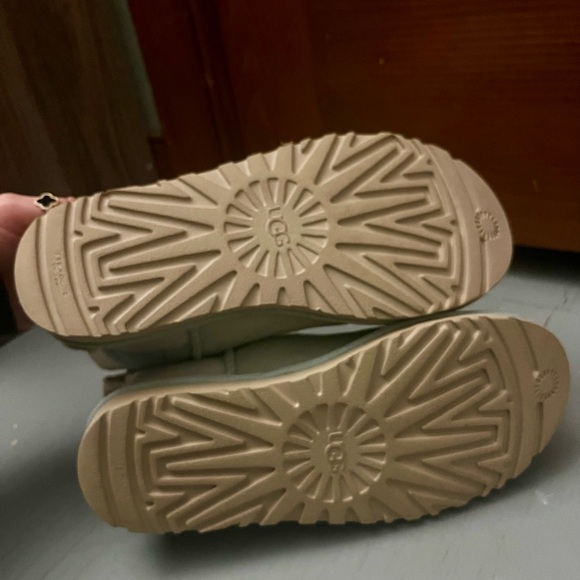 Classic Mini II Ugg - Picture 7 of 9